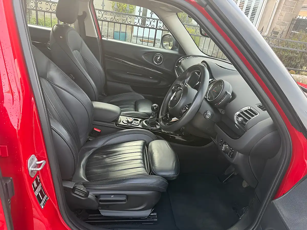 Used 2019 MINI Clubman Exclusive Chilli Red - Interior and Exterior details 2