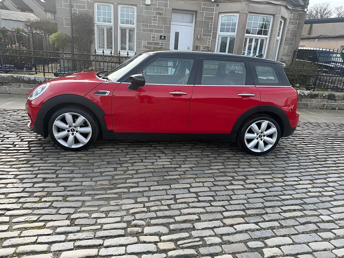 Used 2019 MINI Clubman Exclusive Chilli Red - Interior and Exterior details 5