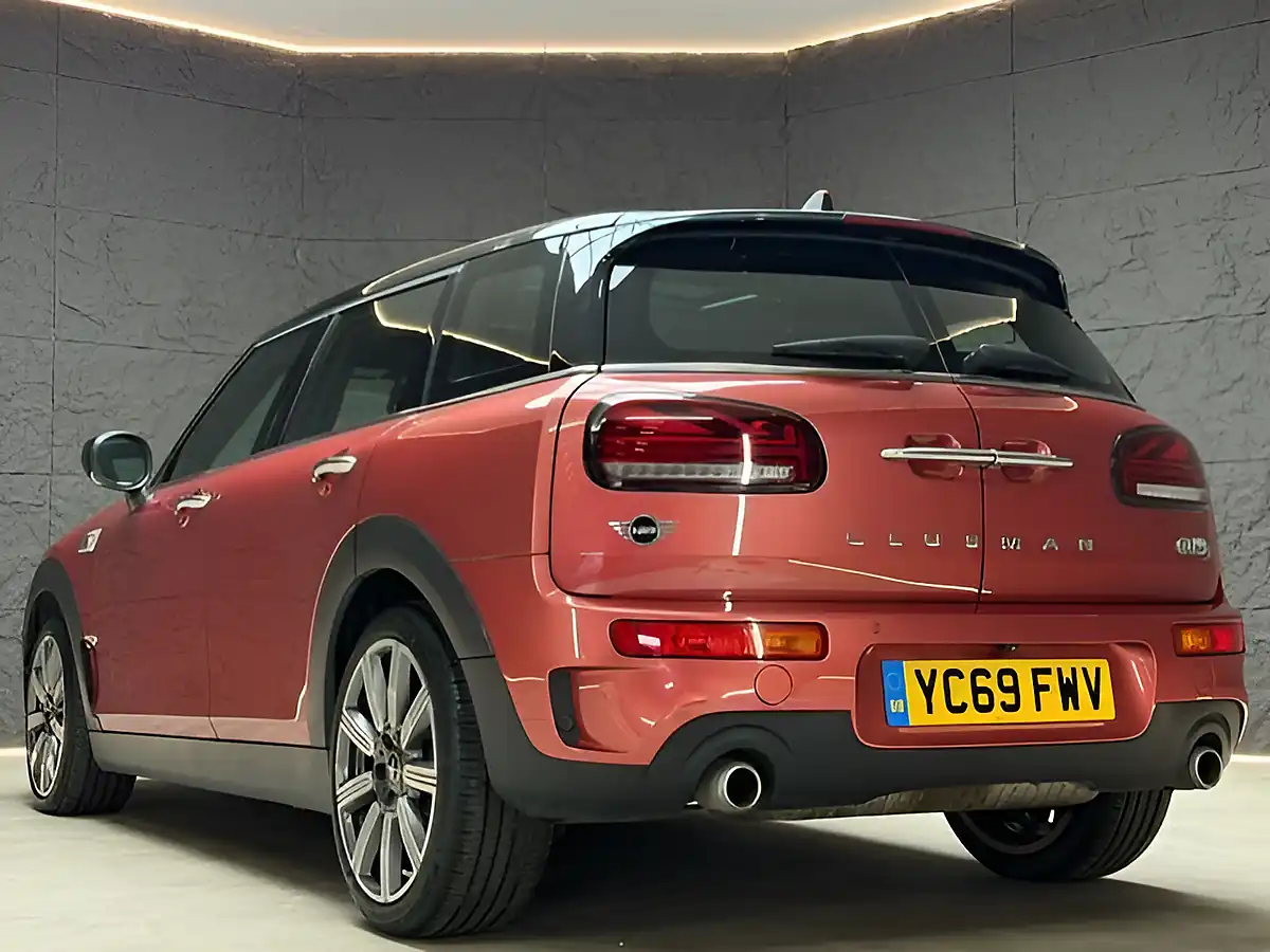 Used 2019 MINI Clubman Exclusive Indian Summer Red - Interior and Exterior details 17