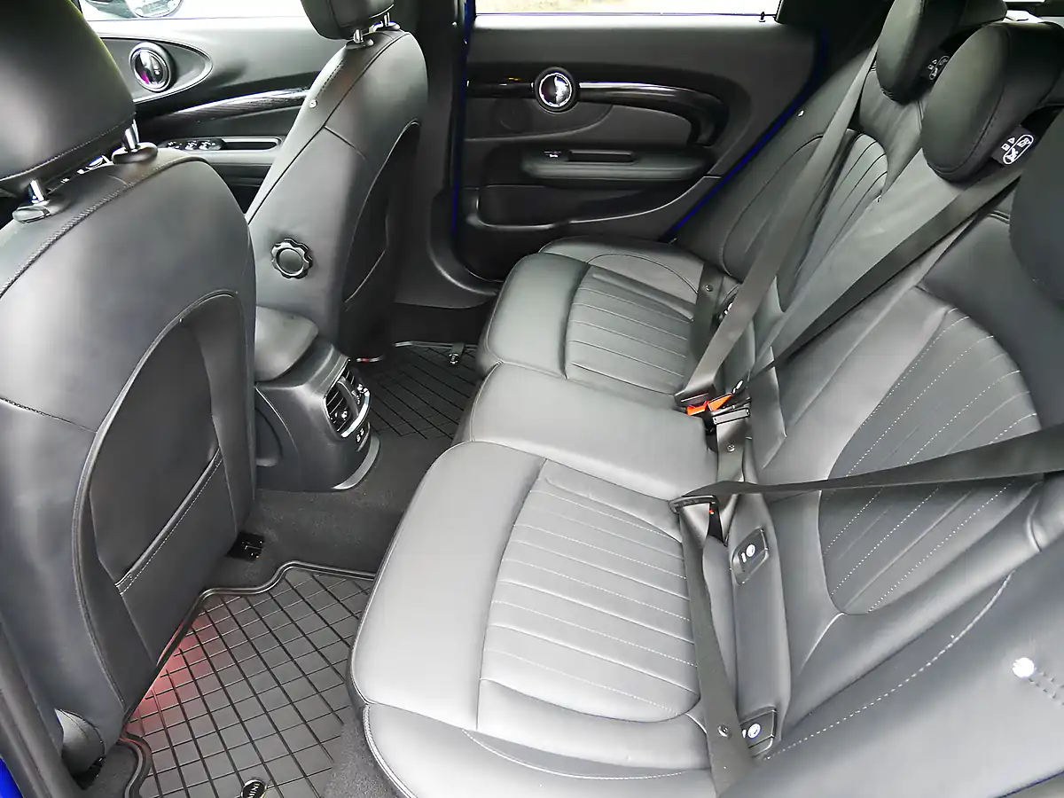 Used 2019 MINI Clubman Exclusive Starlight Blue - Interior and Exterior details 11