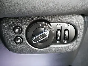 Used 2019 MINI Clubman Exclusive Starlight Blue - Interior and Exterior details 15