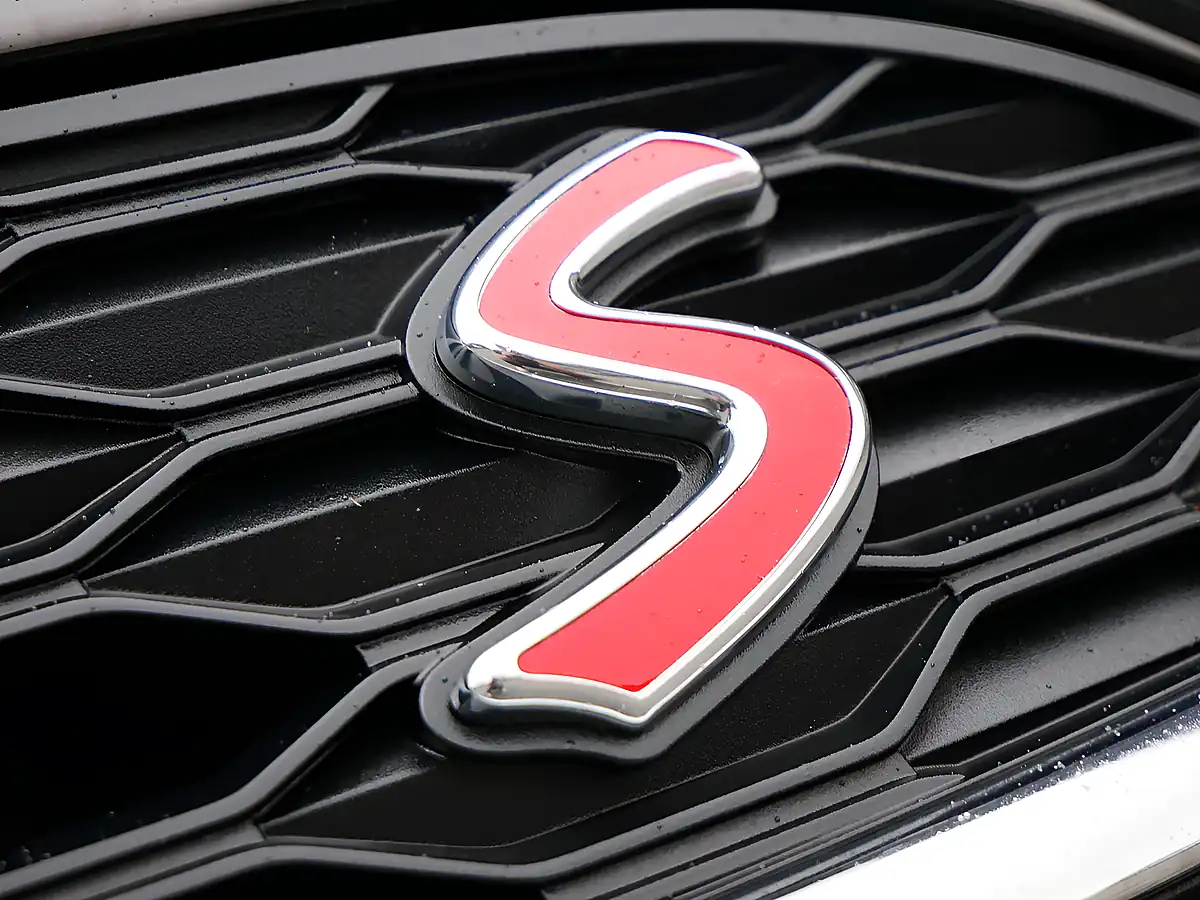 Used 2019 MINI Clubman Exclusive Starlight Blue - Interior and Exterior details 20