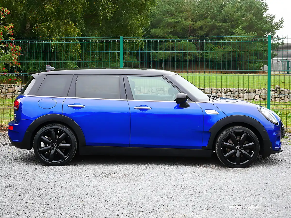 Used 2019 MINI Clubman Exclusive Starlight Blue - Interior and Exterior details 5