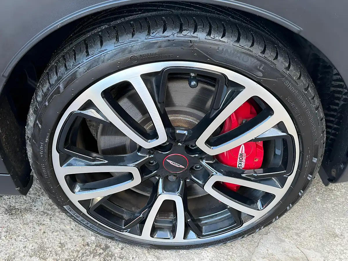 Used 2019 MINI Clubman John Cooper Works Black - Interior and Exterior details 19