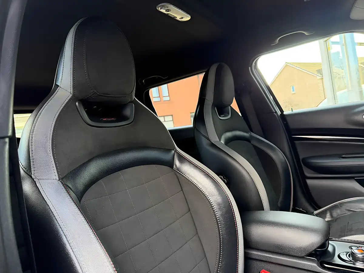 Used 2019 MINI Clubman John Cooper Works Black - Interior and Exterior details 8