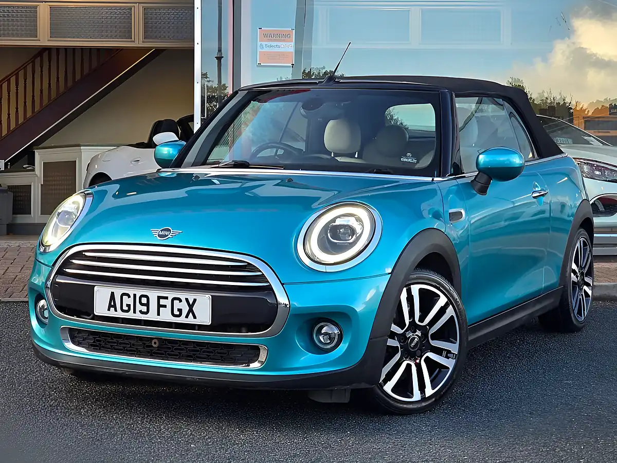 Used 2019 MINI Convertible Cooper Exclusive Caribbean Aqua - Interior and Exterior details 9