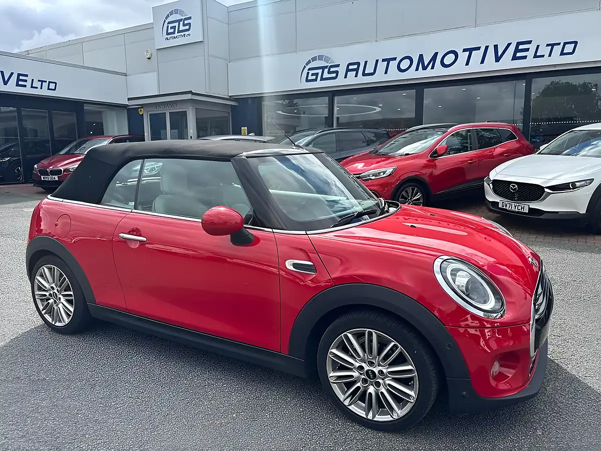 Used 2019 MINI Convertible Cooper Exclusive Chilli Red - Interior and Exterior details 7