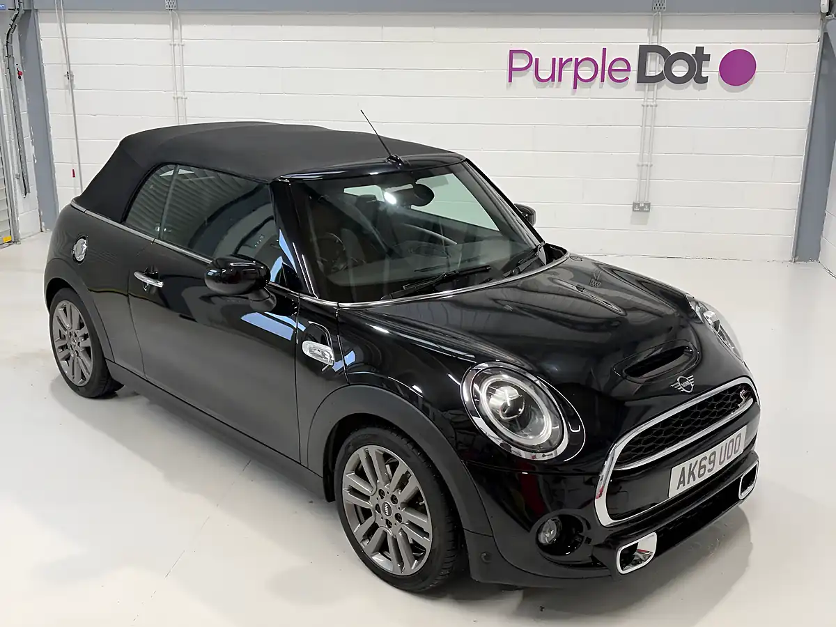 Used 2019 MINI Convertible Exclusive Black - Front View