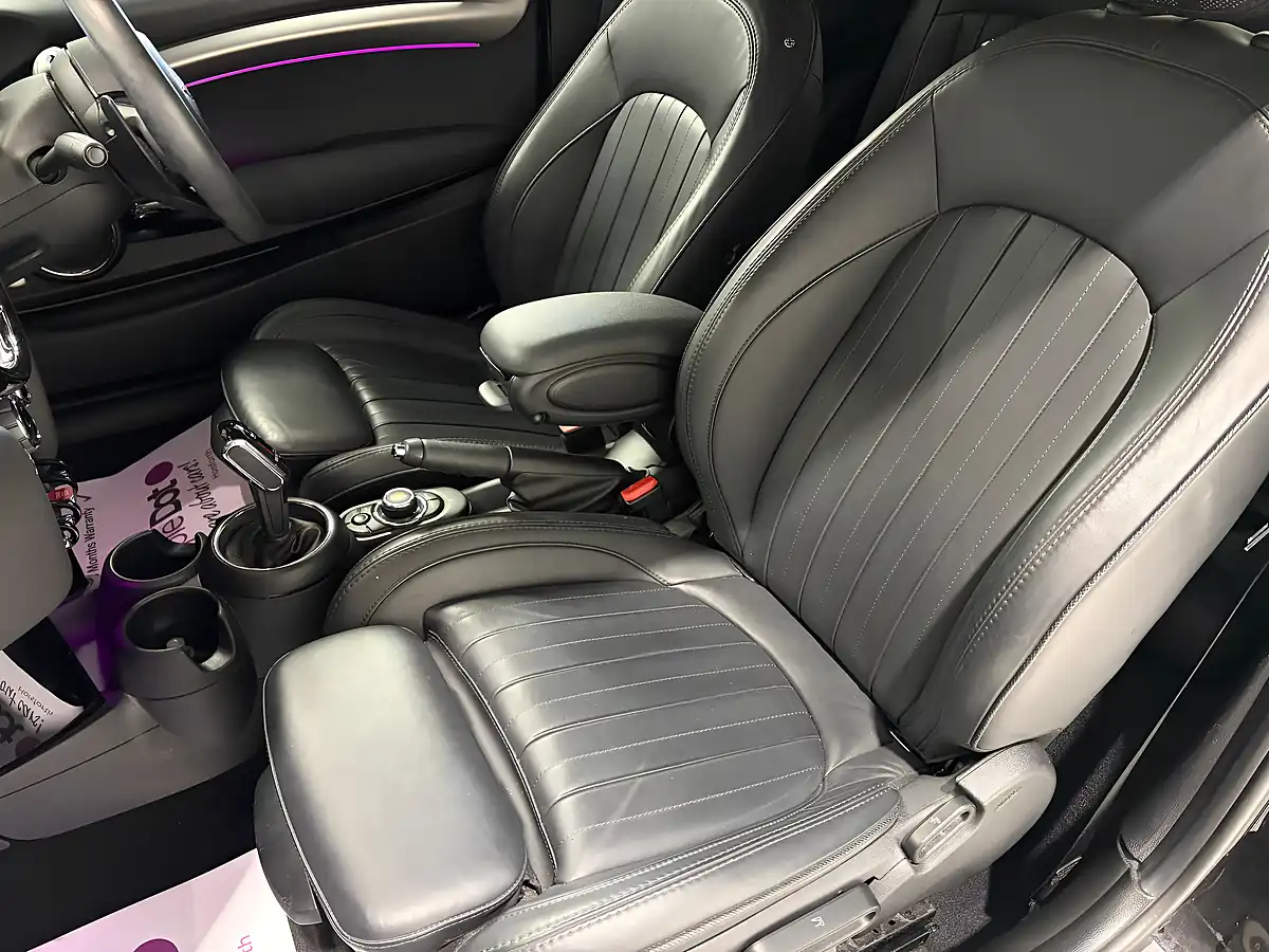Used 2019 MINI Convertible Exclusive Black - Interior and Exterior details 17