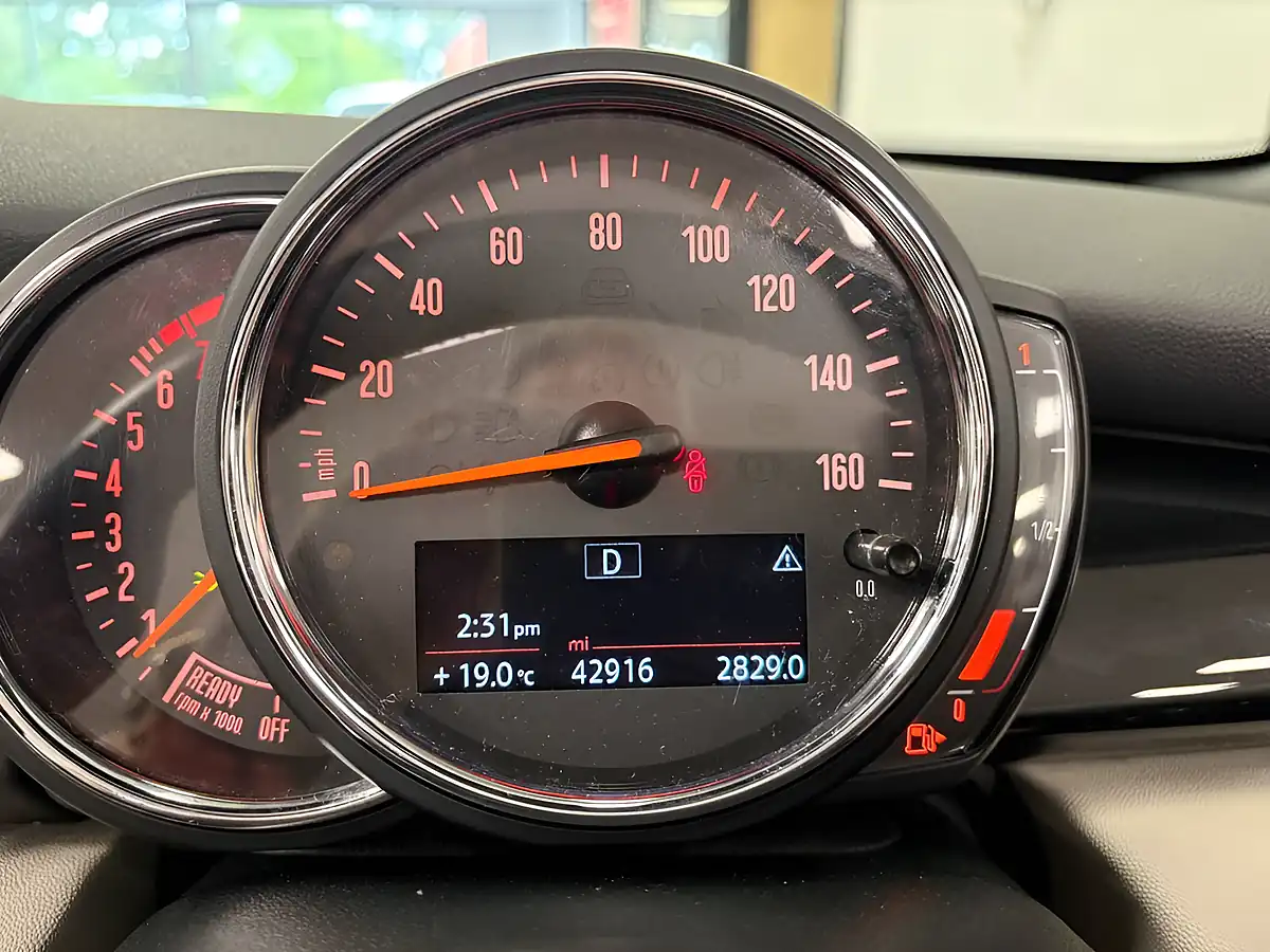 Used 2019 MINI Convertible Exclusive Black - Interior and Exterior details 16