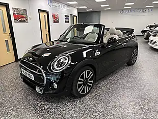 Used 2019 MINI Convertible Exclusive Black - Interior and Exterior details 4