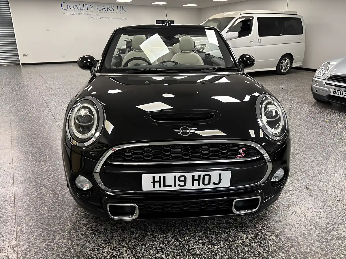 Used 2019 MINI Convertible Exclusive Black - Interior and Exterior details 7