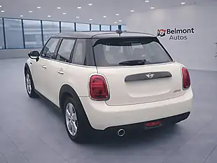 Used 2019 MINI Cooper Classic White - Interior and Exterior details 5