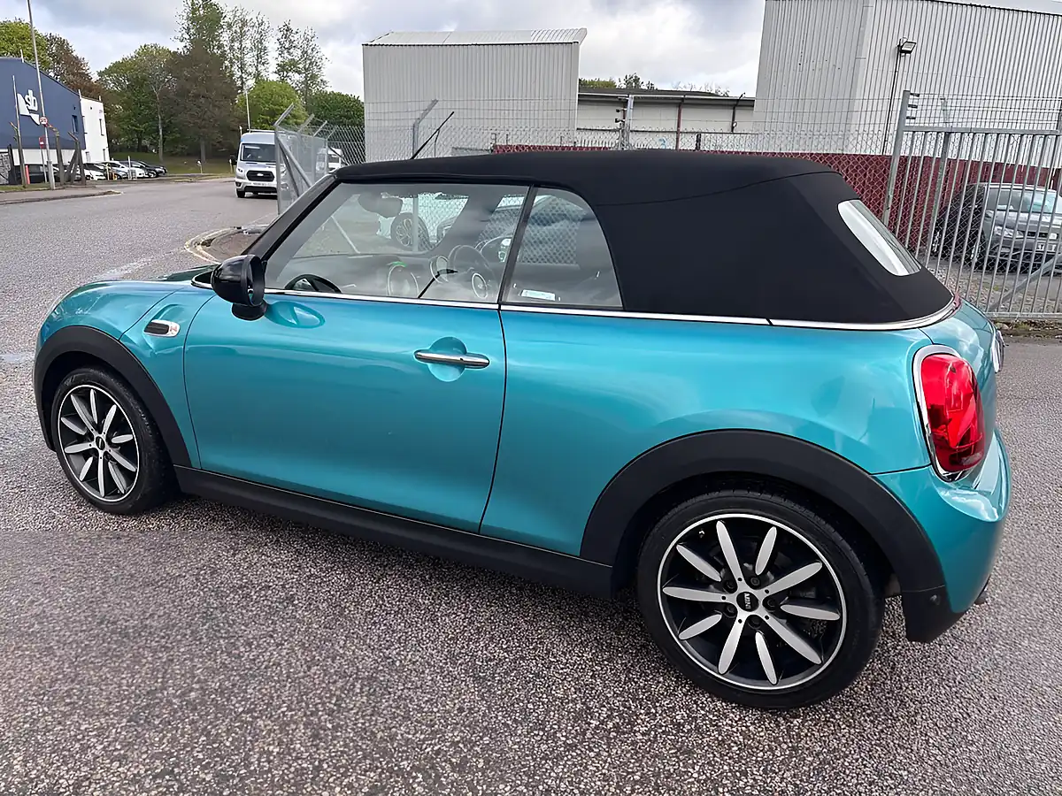 Used 2019 MINI Cooper Exclusive Convertible Caribbean Aqua - Interior and Exterior details 9