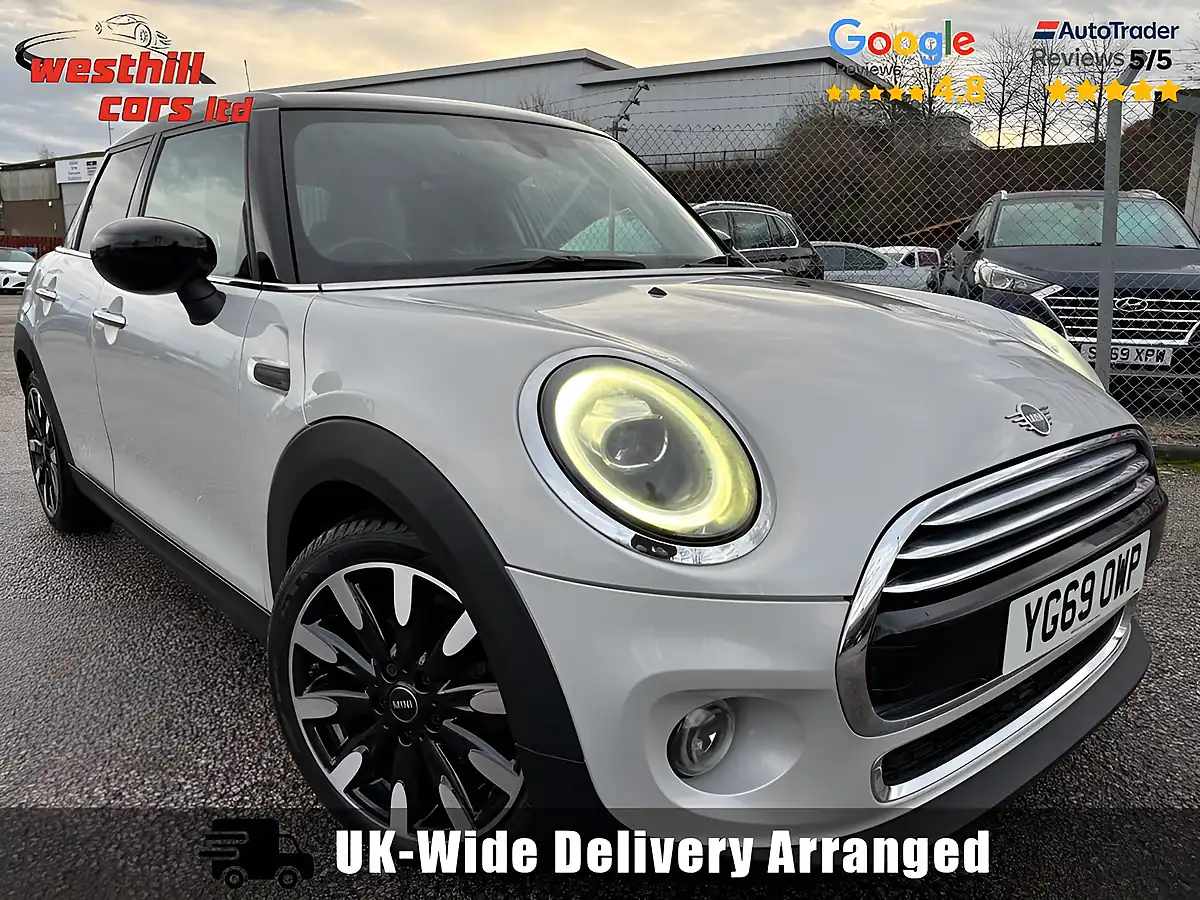 Used 2019 MINI Cooper Exclusive Silver - Front View