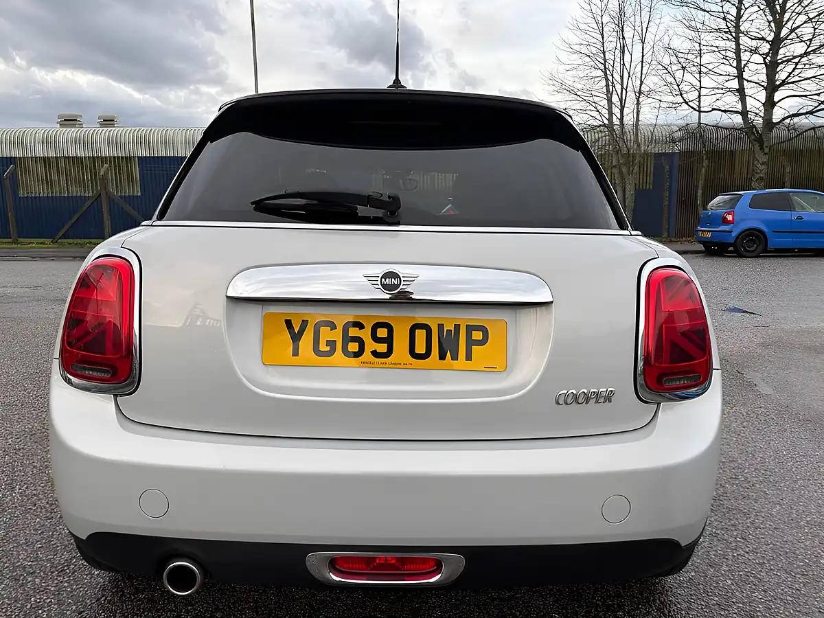 Used 2019 MINI Cooper Exclusive Silver - Interior and Exterior details 19