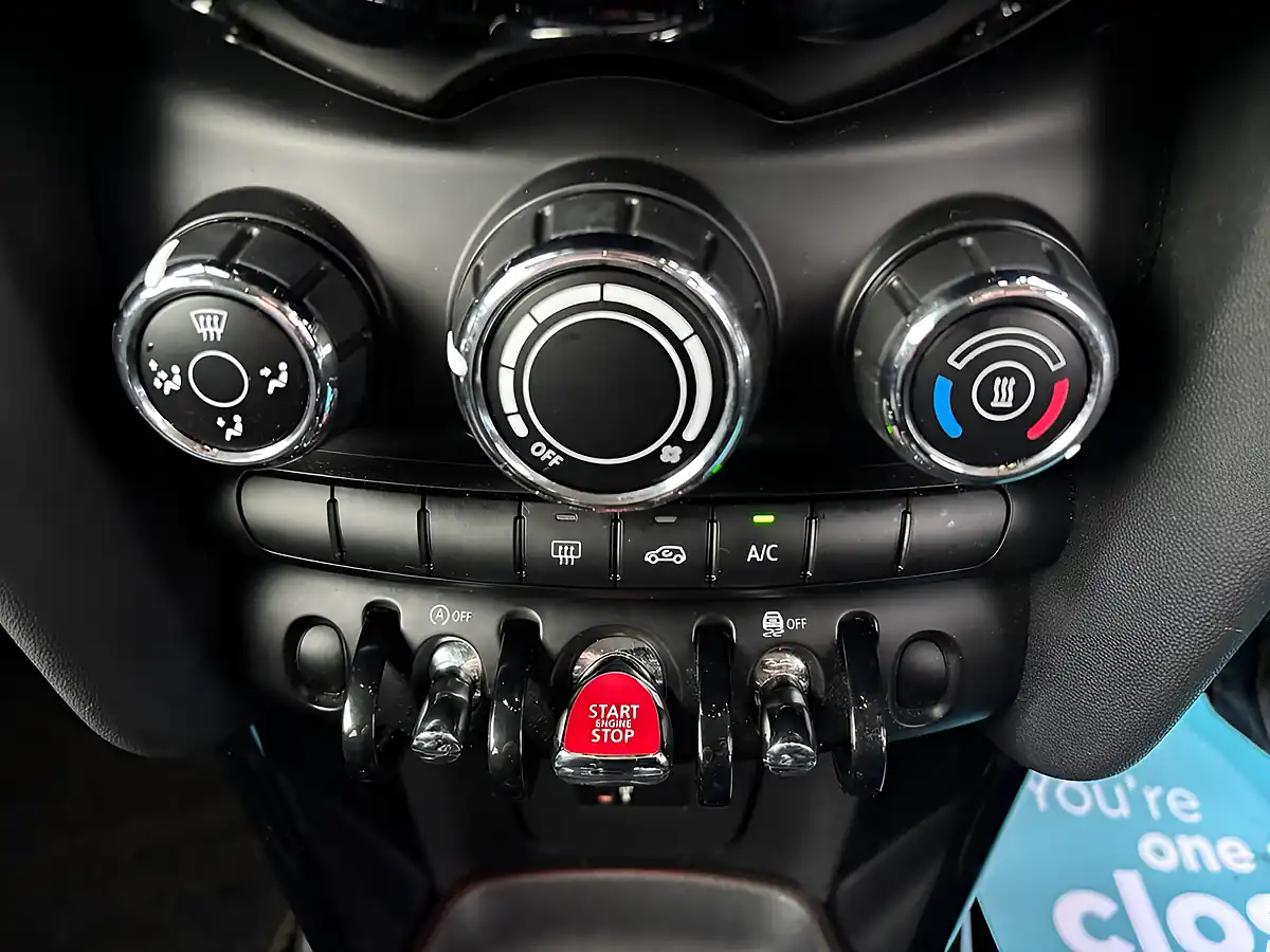 Used 2019 MINI Cooper Exclusive Silver - Interior and Exterior details 20