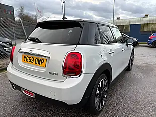 Used 2019 MINI Cooper Exclusive Silver - Interior and Exterior details 7