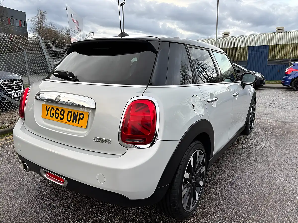 Used 2019 MINI Cooper Exclusive Silver - Interior and Exterior details 7