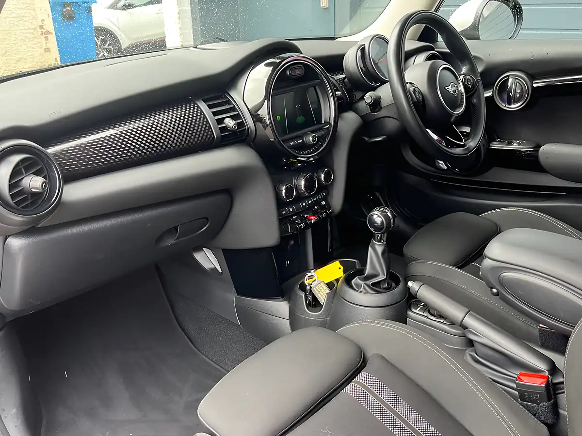 Used 2019 MINI Cooper S Classic Thunder Grey - Interior and Exterior details 10