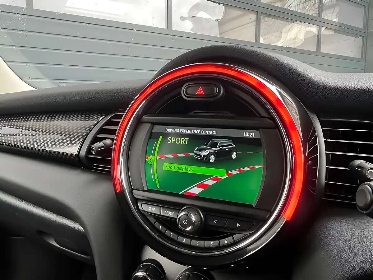 Used 2019 MINI Cooper S Classic Thunder Grey - Interior and Exterior details 12