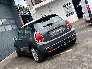 Used 2019 MINI Cooper S Classic Thunder Grey - Interior and Exterior details 15