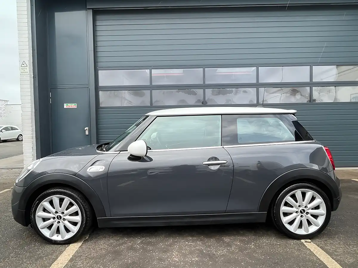 Used 2019 MINI Cooper S Classic Thunder Grey - Interior and Exterior details 2