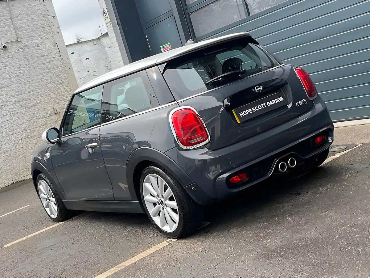Used 2019 MINI Cooper S Classic Thunder Grey - Interior and Exterior details 3