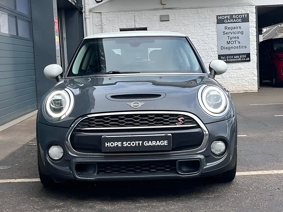 Used 2019 MINI Cooper S Classic Thunder Grey - Interior and Exterior details 5
