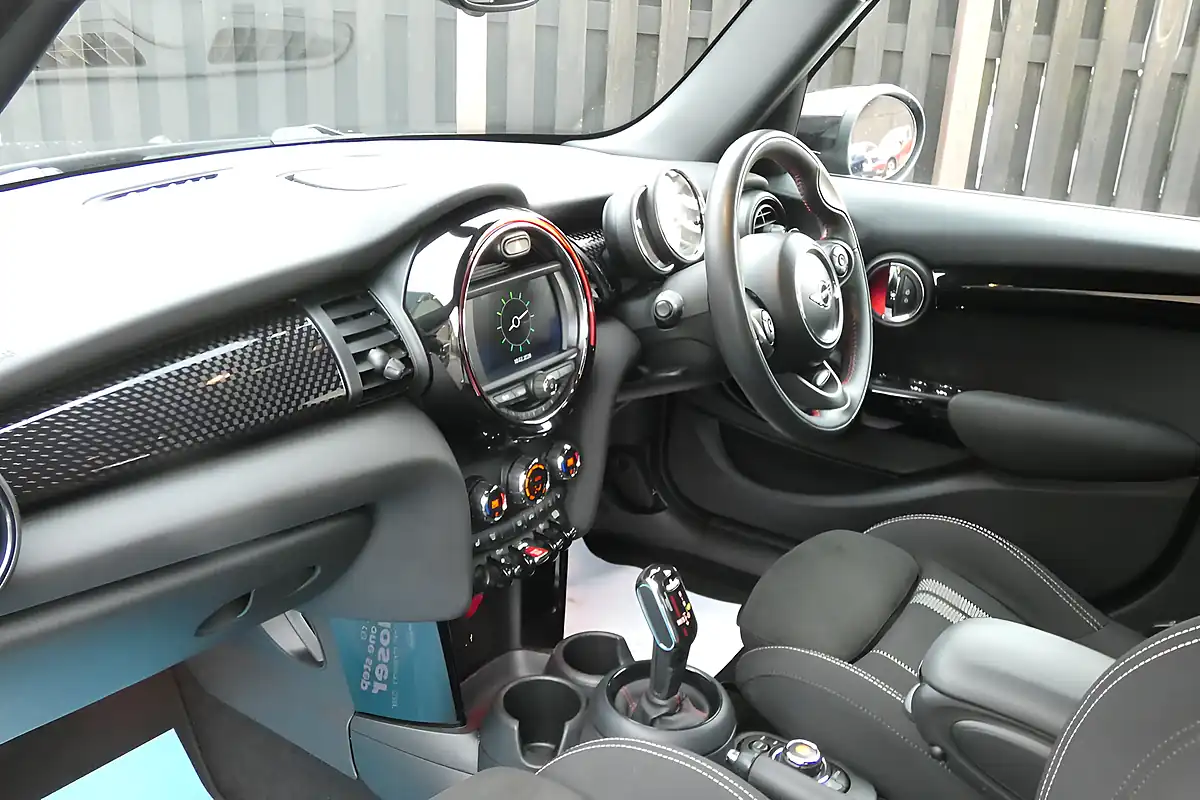 Used 2019 MINI Cooper Sport Midnight Black - Interior and Exterior details 10