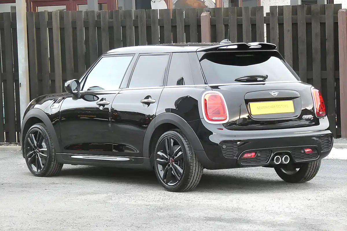 Used 2019 MINI Cooper Sport Midnight Black - Interior and Exterior details 4