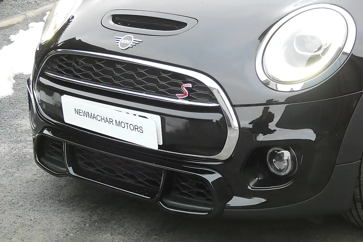 Used 2019 MINI Cooper Sport Midnight Black - Interior and Exterior details 6