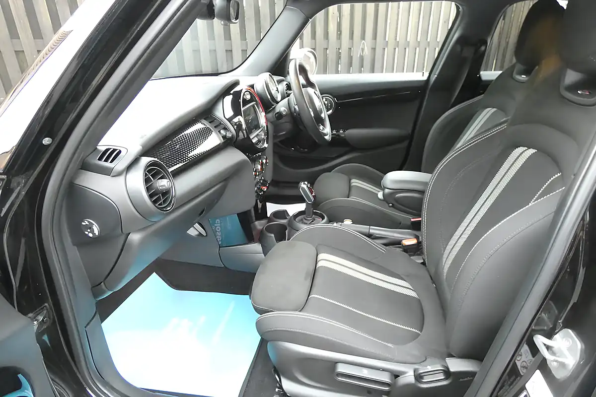 Used 2019 MINI Cooper Sport Midnight Black - Interior and Exterior details 9