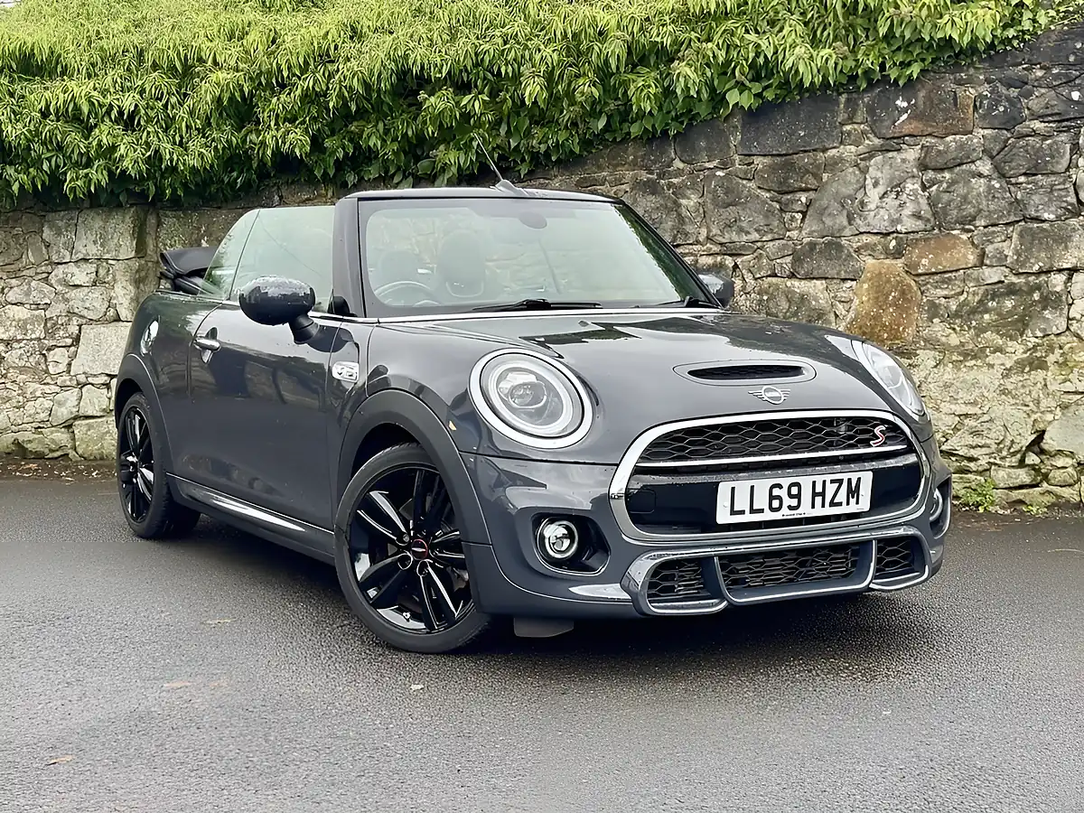 Used 2019 MINI Cooper Sport Thunder Grey - Front View