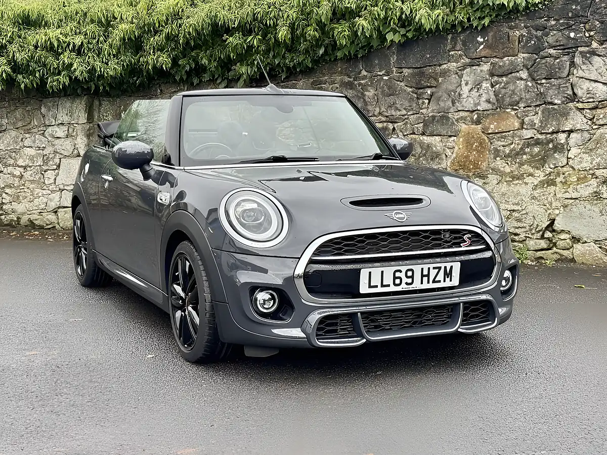 Used 2019 MINI Cooper Sport Thunder Grey - Interior and Exterior details 12
