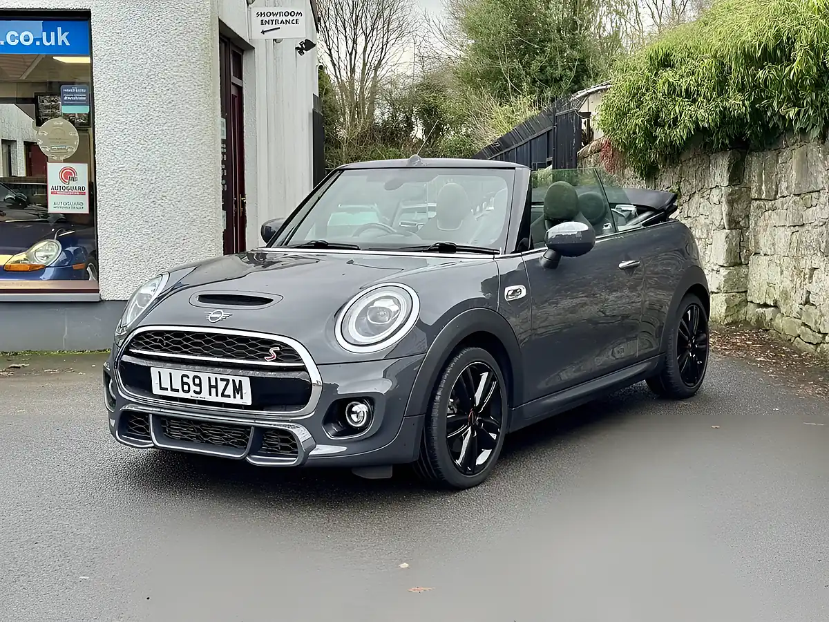 Used 2019 MINI Cooper Sport Thunder Grey - Interior and Exterior details 18