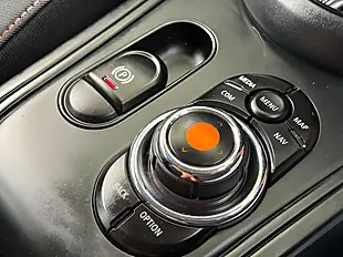 Used 2019 MINI Countryman Classic Chestnut - Interior and Exterior details 13