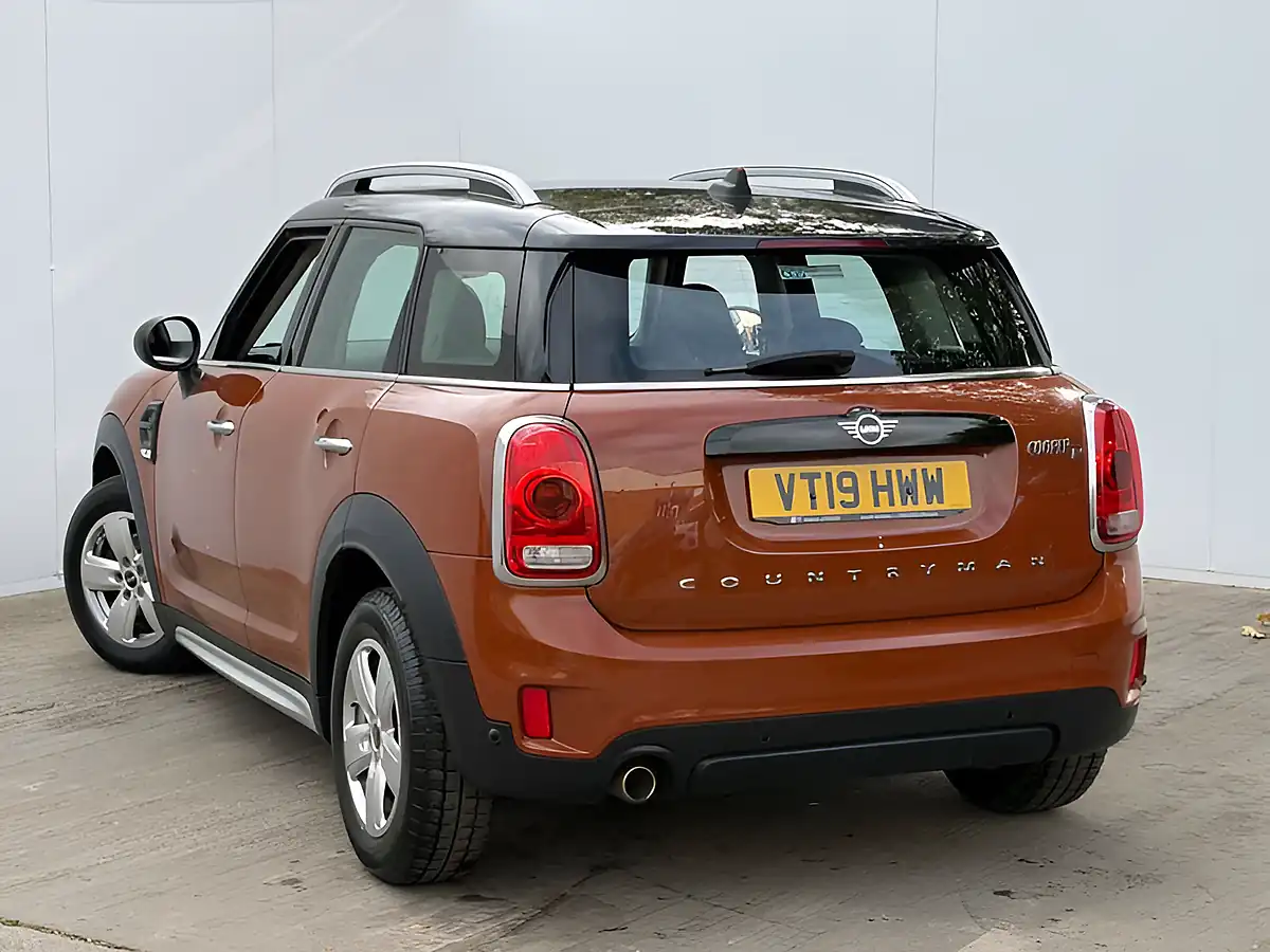 Used 2019 MINI Countryman Classic Chestnut - Interior and Exterior details 15