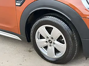 Used 2019 MINI Countryman Classic Chestnut - Interior and Exterior details 6