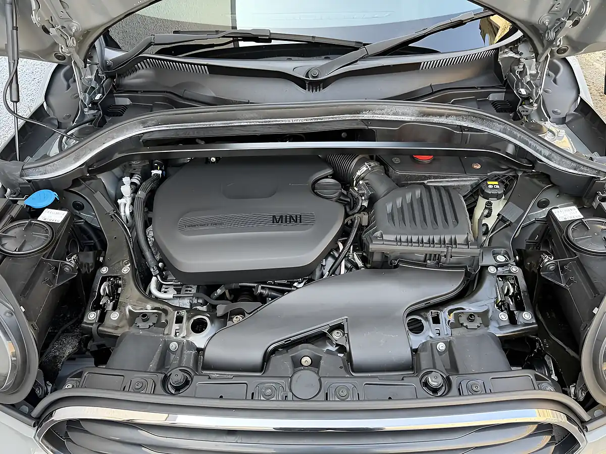 Used 2019 MINI Countryman Classic Grey - Interior and Exterior details 17