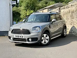 Used 2019 MINI Countryman Classic Grey - Interior and Exterior details 4