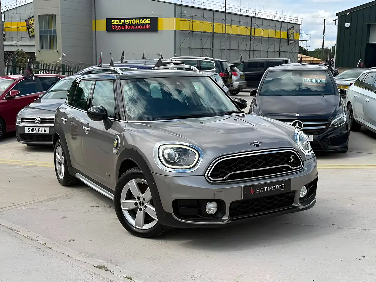 Used 2019 MINI Countryman Classic Silver - Front View