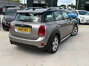 Used 2019 MINI Countryman Classic Silver - Interior and Exterior details 10