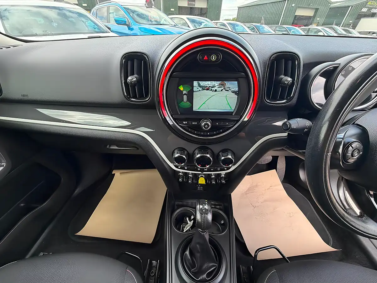 Used 2019 MINI Countryman Classic Silver - Interior and Exterior details 12