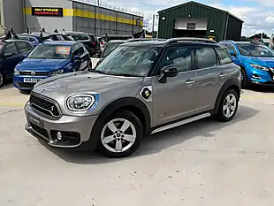 Used 2019 MINI Countryman Classic Silver - Interior and Exterior details 3