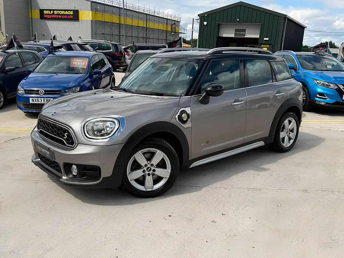 Used 2019 MINI Countryman Classic Silver - Interior and Exterior details 3