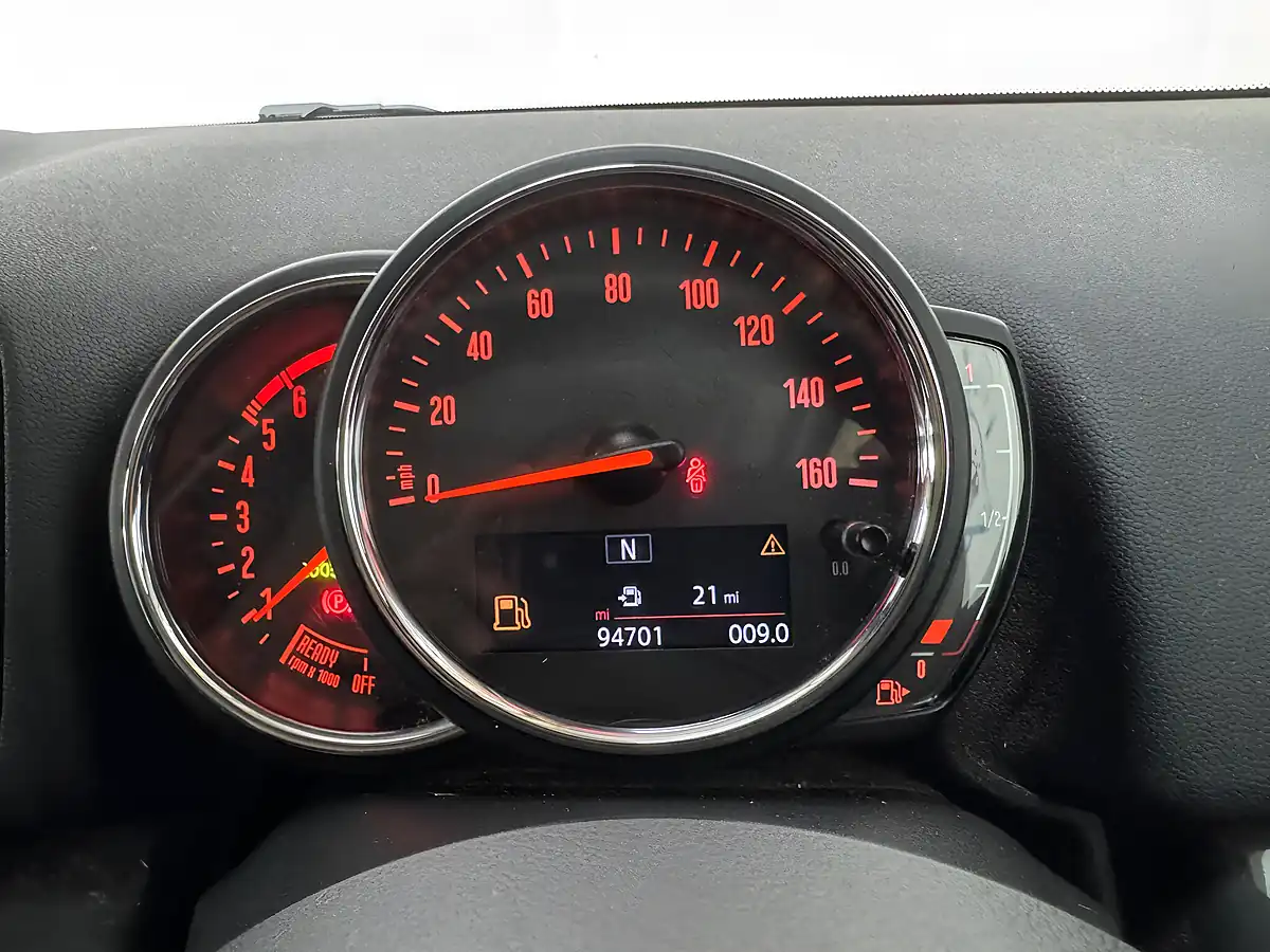 Used 2019 MINI Countryman Cooper ALL4 Grey - Interior and Exterior details 12