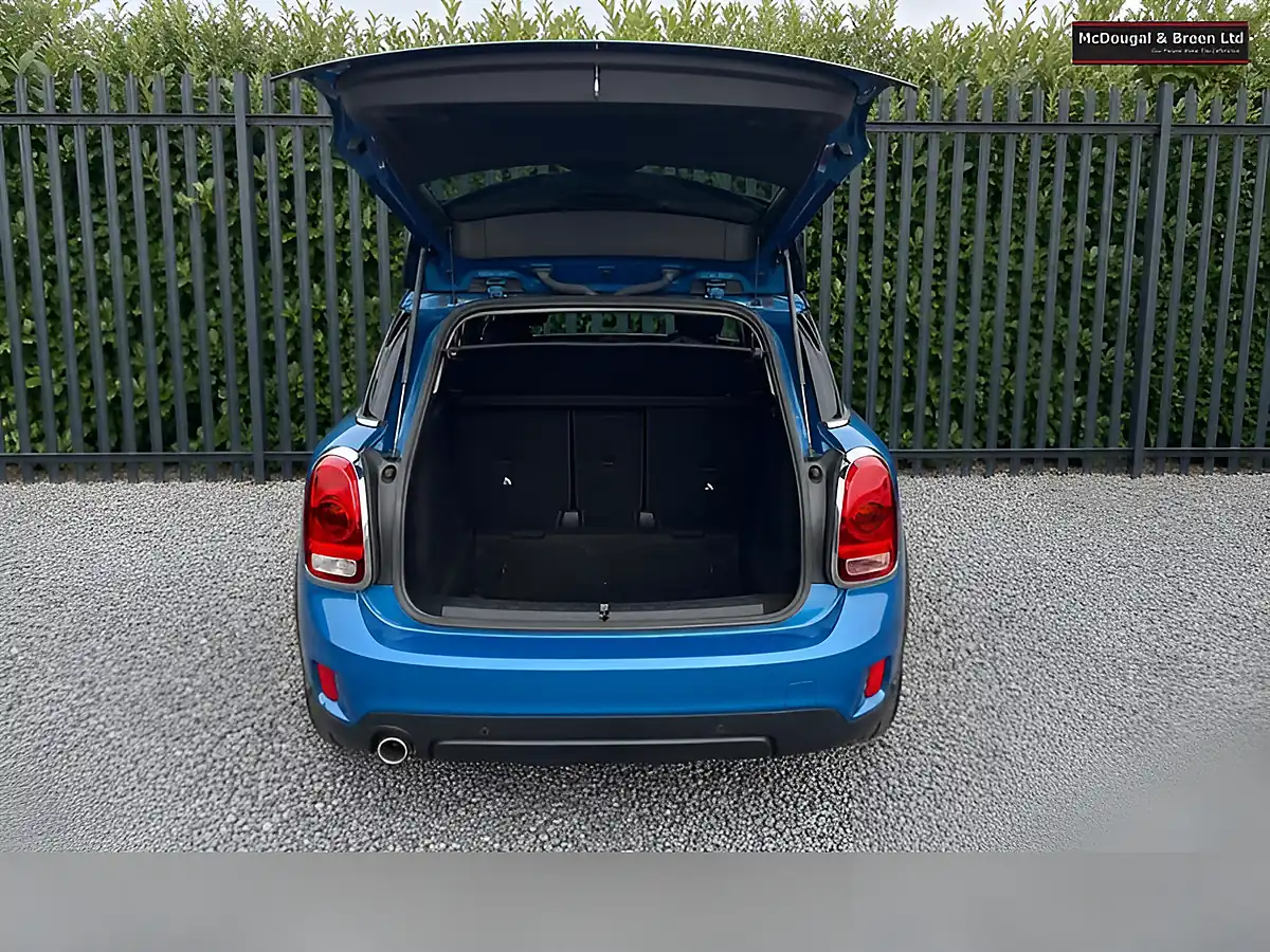 Used 2019 MINI Countryman Cooper Classic Blue - Interior and Exterior details 10