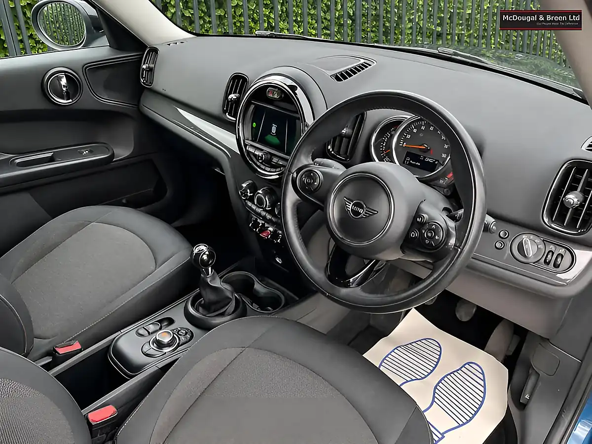 Used 2019 MINI Countryman Cooper Classic Blue - Interior and Exterior details 11