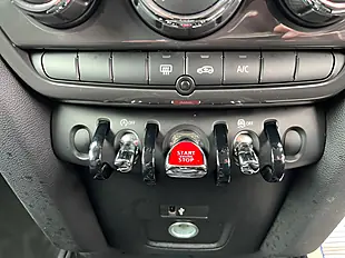 Used 2019 MINI Countryman Cooper Classic Blue - Interior and Exterior details 15